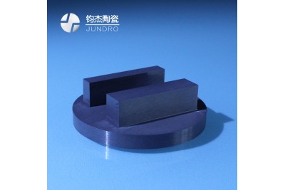 氮化硅陶瓷與其他材料相比加工精度如何？